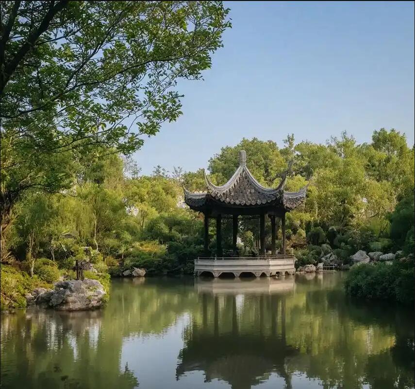 十堰雪青餐饮有限公司