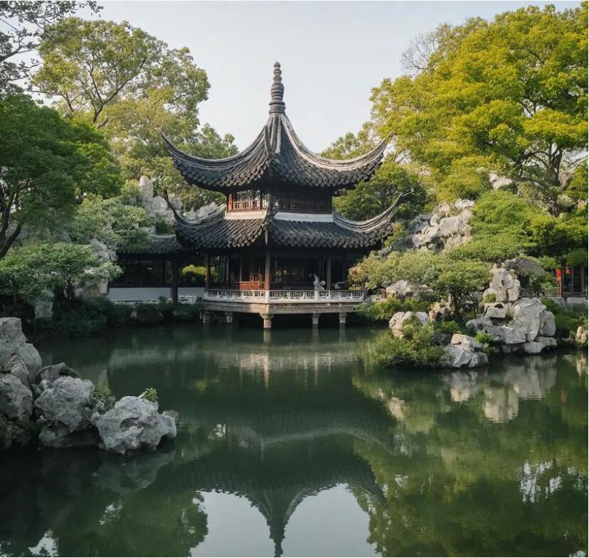 十堰雪青餐饮有限公司